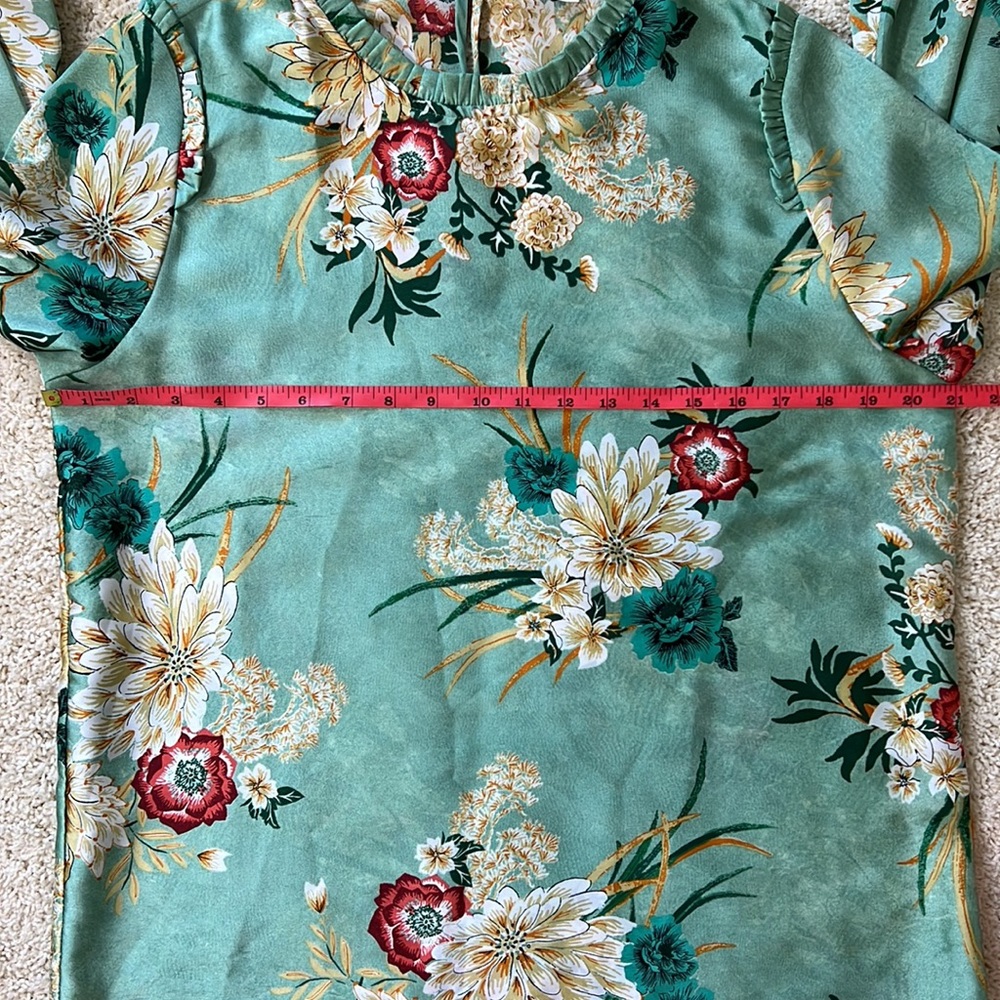 Violet + Claire Long Sleeve Floral Blouse Size Large - Picture 10 of 13